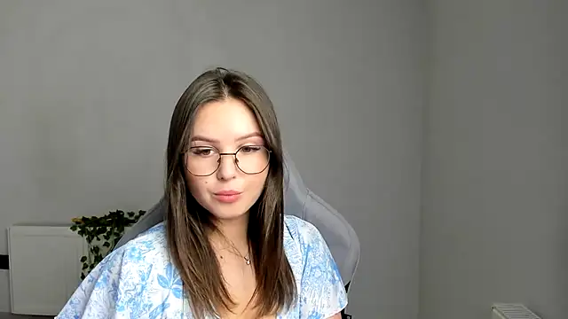Regina_cute_ Live Chatraum