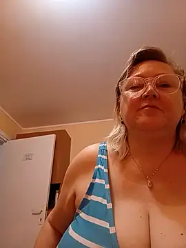 חדר צ'אט בשידור חי של I_amVeronicle