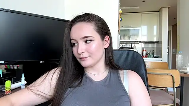 Emilly_Cartn Live chat-huone