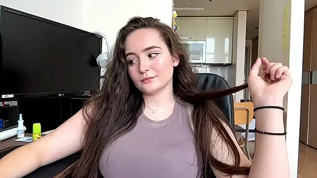 Emilly_Cartn Live chat-huone