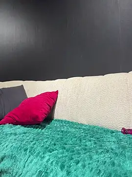 Živá chatovací místnost michellycherryxx24
