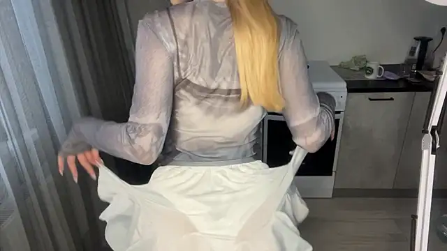 غرفة دردشة BlondeDoes المباشرة