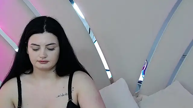 Denissya Adlı Modelin Canlı Sohbet Odası