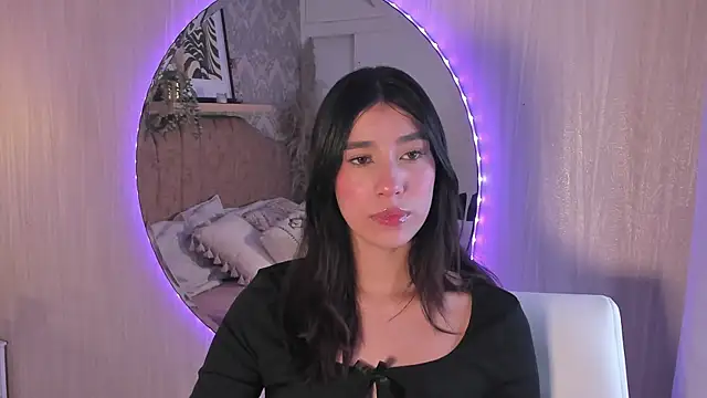 Sala de chat en directo de Nanami_