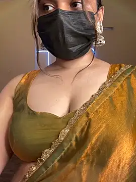 cherry_jerry Adlı Modelin Canlı Sohbet Odası