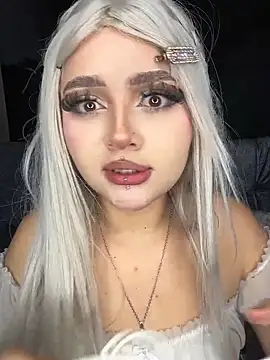 lya_nekko_ Adlı Modelin Canlı Sohbet Odası