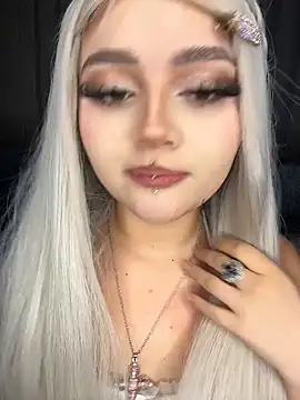 غرفة دردشة lya_nekko_ المباشرة