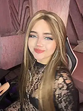 Živá chatovací místnost lya_nekko_