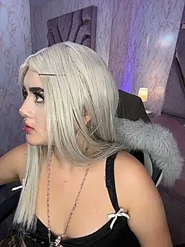 Chat ao vivo de lya_nekko_