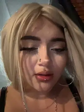 Chat soba uživo modela lya_nekko_