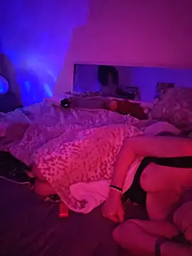 LillyXLust 실시간 채팅방