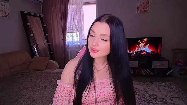 yoursLina's Live Chat Room