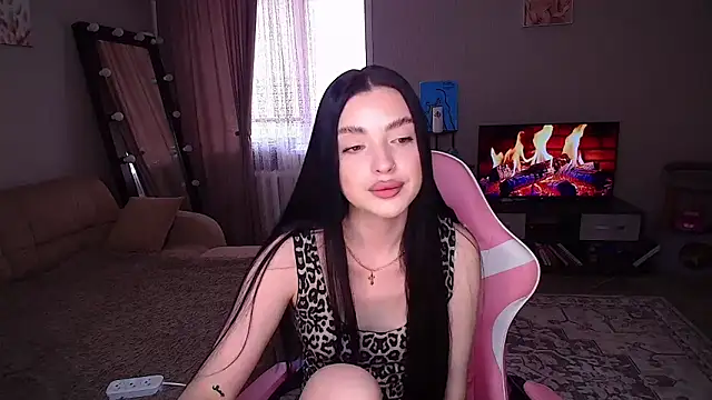 yoursLina Live Chatraum