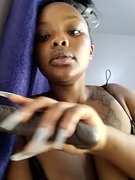Chat soba uživo modela thicknuun