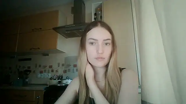 Lisanta Live chatroom