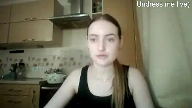 Lisanta's Live Chat Room