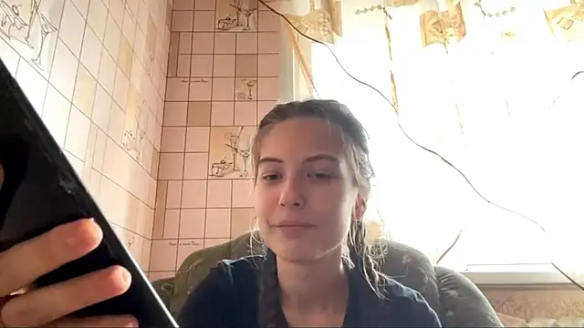AlesiaGrainger's Live Chat Room