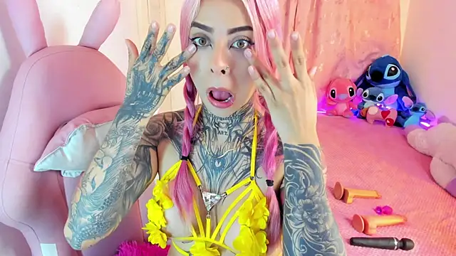 Pokój czatu na żywo – Megan_Robertss