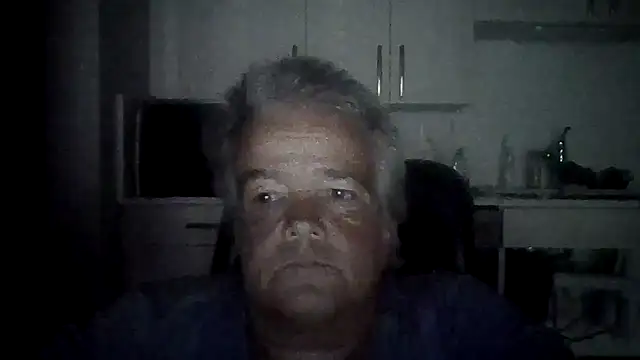 smokinhotshorty's Live Chat Room