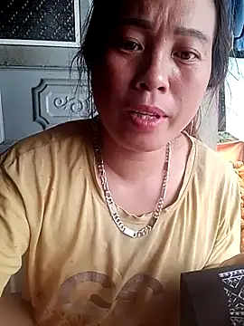 phuongtrinh1 Adlı Modelin Canlı Sohbet Odası