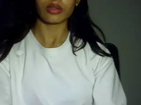 חדר צ'אט בשידור חי של lusty_tanu
