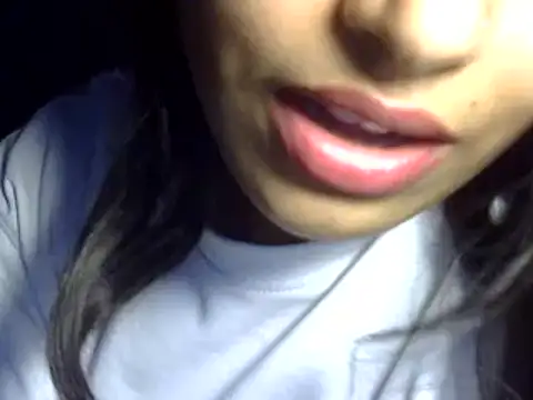 lusty_tanu's Live Chat Room
