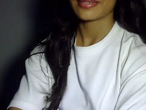 חדר צ'אט בשידור חי של lusty_tanu