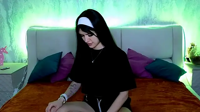 Holly_Beck – live chatrum