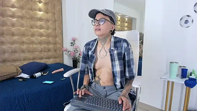 Antony_D_ossa's Live Chat Room