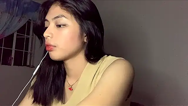 DorothaFranchini Adlı Modelin Canlı Sohbet Odası