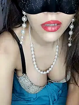 lovelyrosewifey Adlı Modelin Canlı Sohbet Odası