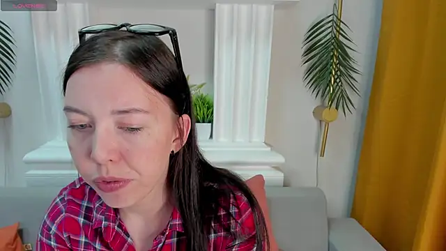 Sandra_Ross Adlı Modelin Canlı Sohbet Odası
