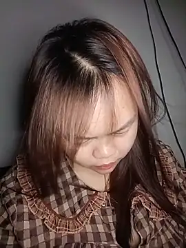 Truxcy1's Live Chat Room