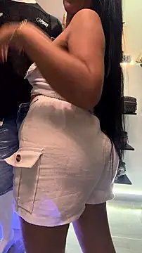 Sala de chat ao vivo de Laia_Hills