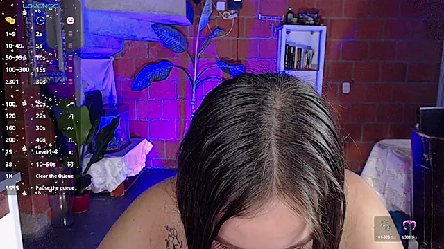 غرفة دردشة Valerymoon19 المباشرة