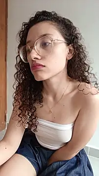 חדר צ'אט בשידור חי של DanaaCollins