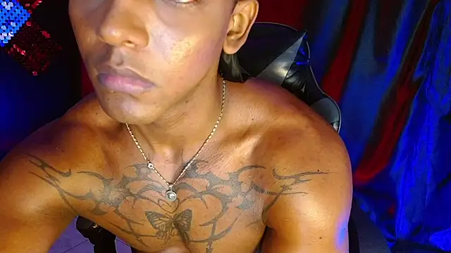 zoriel_bigcock Adlı Modelin Canlı Sohbet Odası