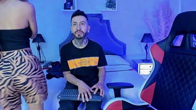 StevenAndLaura Adlı Modelin Canlı Sohbet Odası