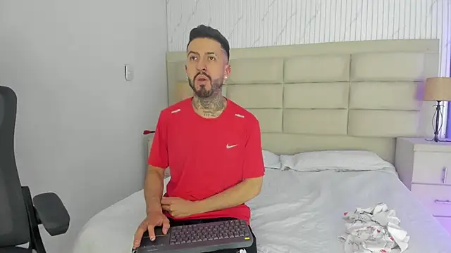 StevenAndLaura 실시간 채팅방