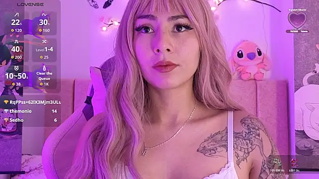 Roose_eva Adlı Modelin Canlı Sohbet Odası