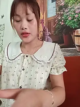 Ly-sexyy's Live Chat Room