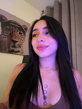 IsabellaNoir_ Adlı Modelin Canlı Sohbet Odası