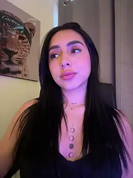חדר צ'אט בשידור חי של IsabellaNoir_