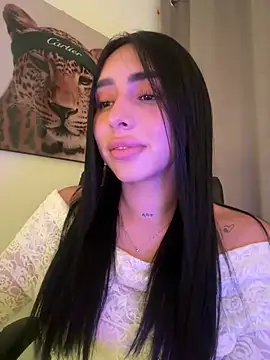 IsabellaNoir_'s Live Chat Room