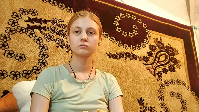 LunaLaday's Live Chat Room