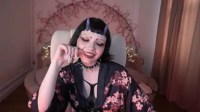 OutfitObsession Live chatroom