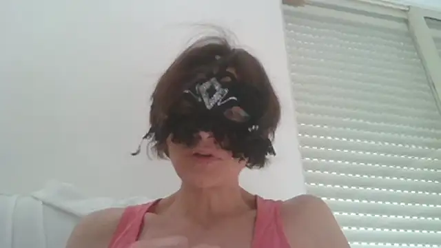 HelenTiAscolta – live chatrum