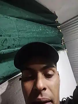 hot_latinox – live chatrum