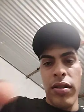Živá chatovací místnost hot_latinox