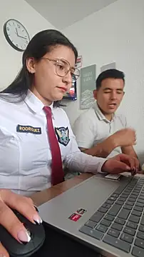 Queen_linda1 Adlı Modelin Canlı Sohbet Odası
